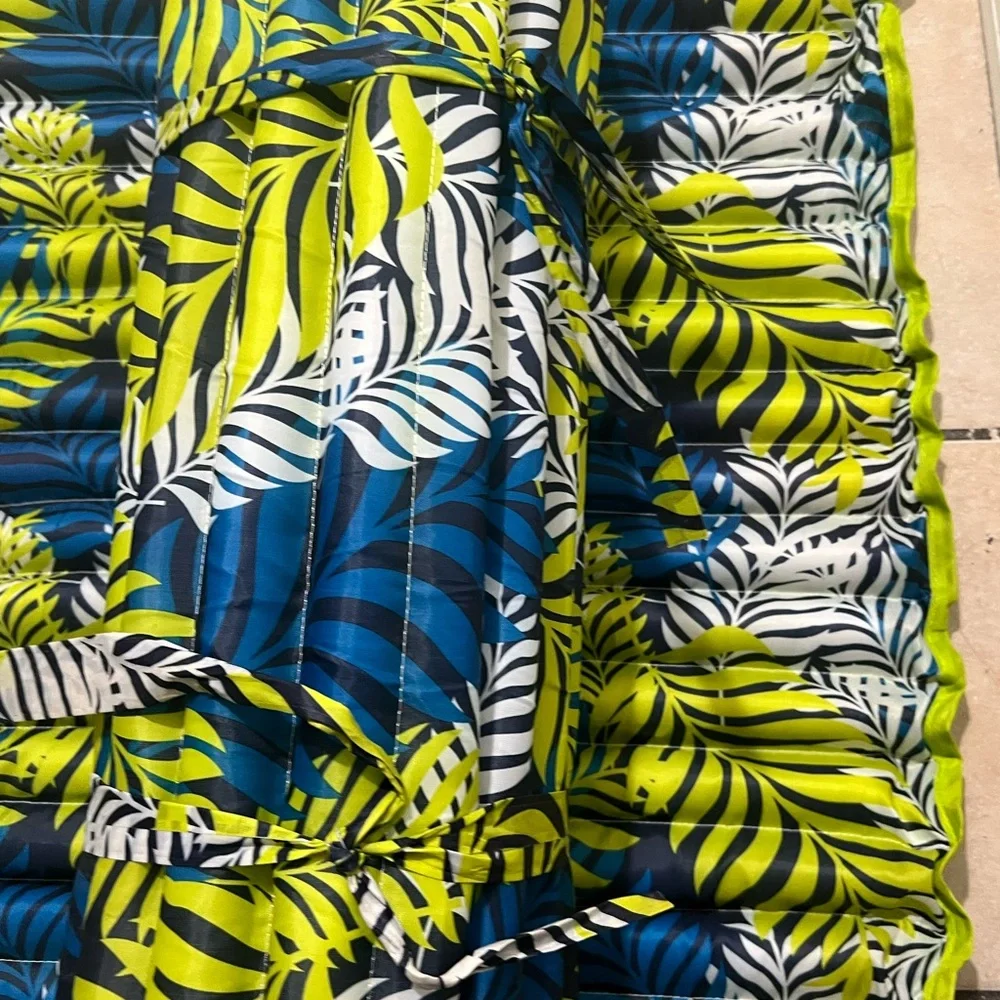 Tropical Leaf Green and Blue Swim Mat - Picture 5 of 9